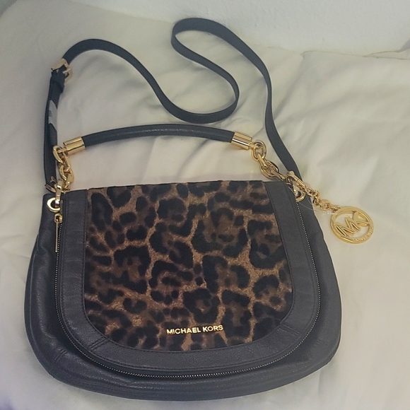 MICHAEL Michael Kors Handbags - Michael Kor New Stanthorpe Brown Leopard Satchel w/ handle.
